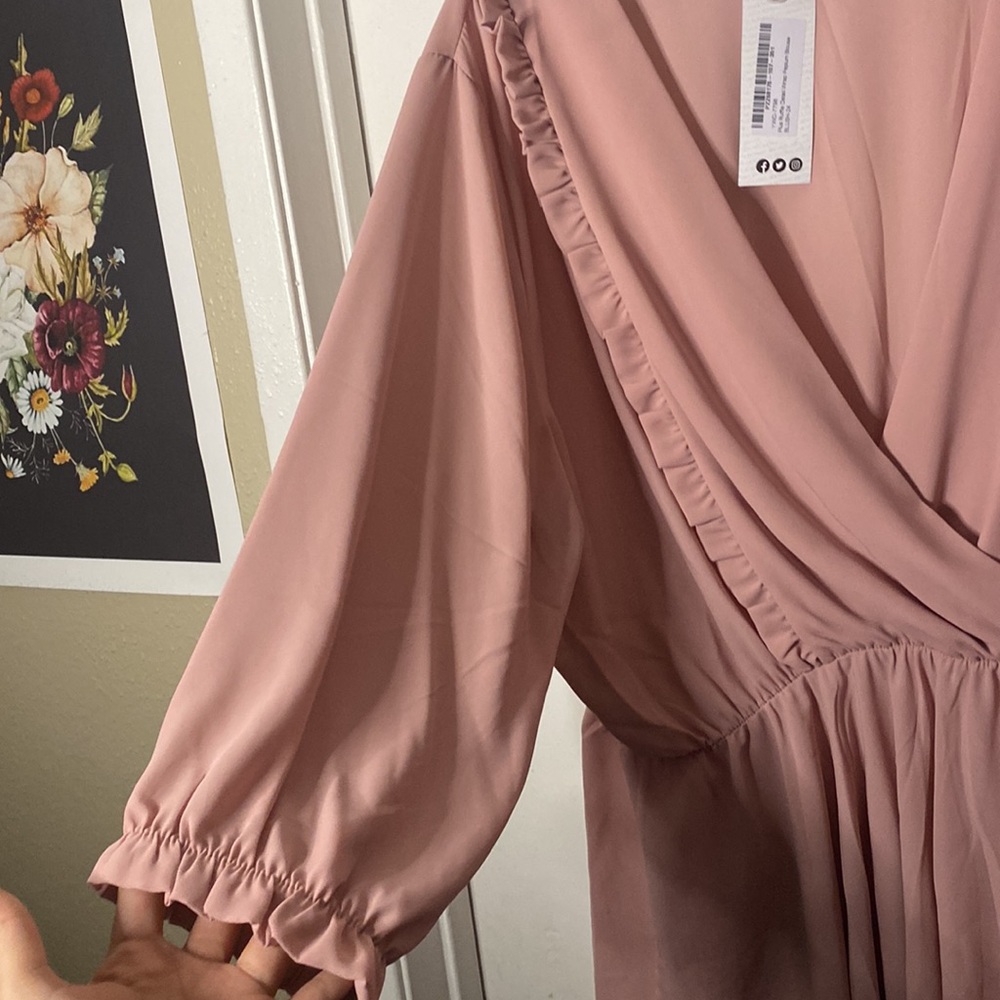 Pink blouse - Picture 6 of 8